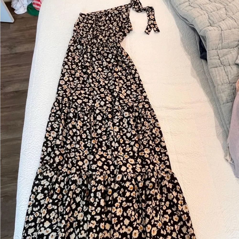 Amazon Black and Cream One Shoulder Dress